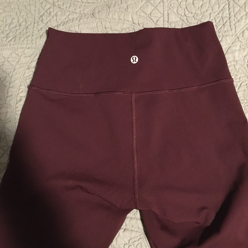 LULULEMON Wunder under 25’ high rise